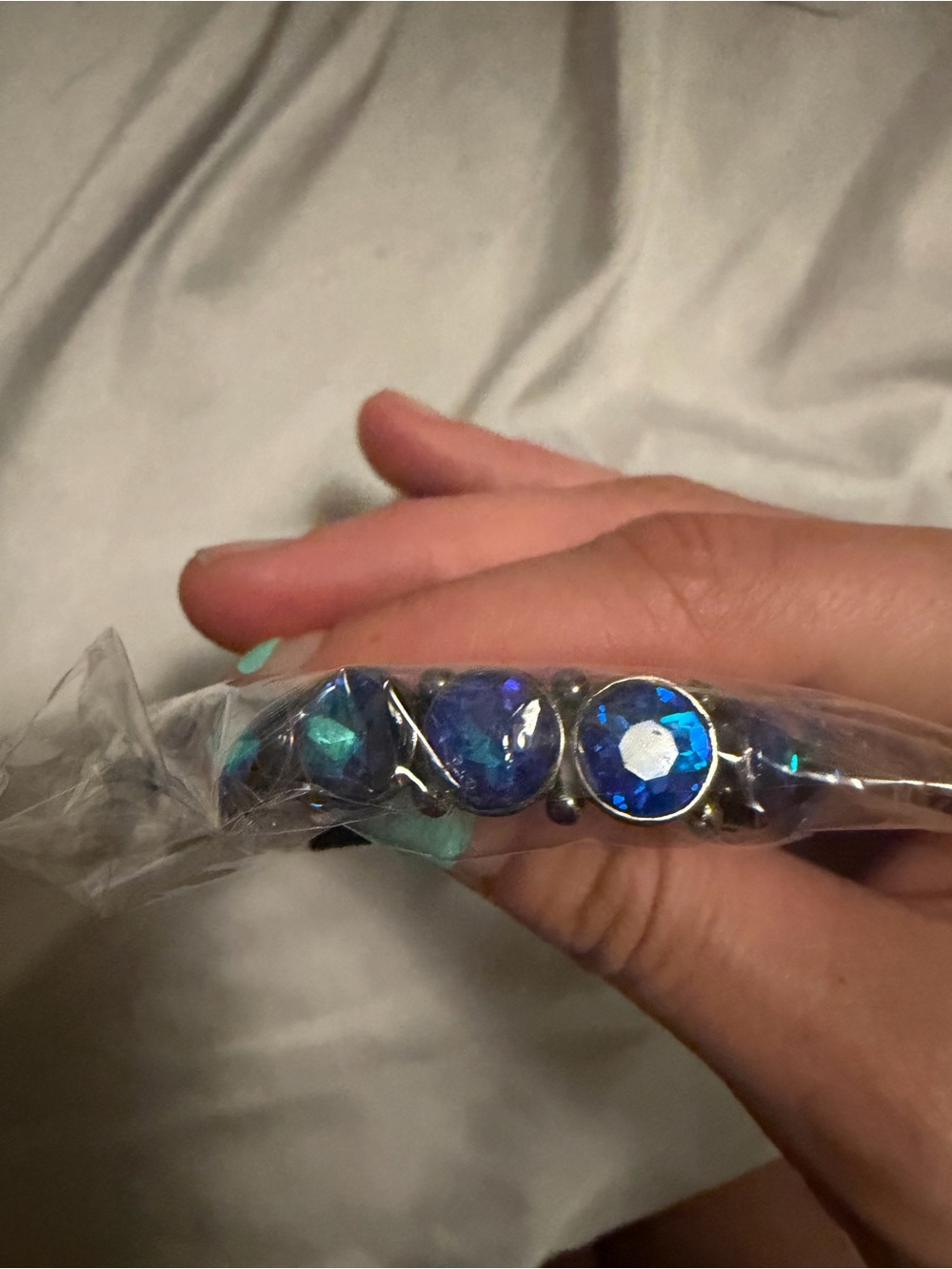 paparazzi Iridescent Blue Crystal Stretch Bracelet